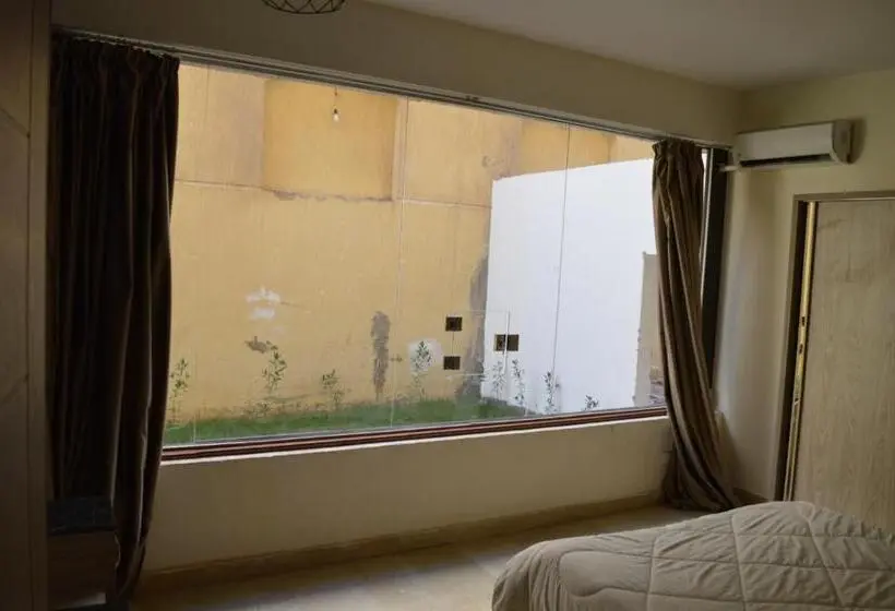 آپارتمان 1 خوابه با چشم‌انداز باغ, عقار العرب