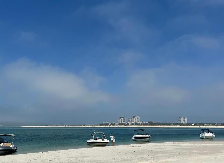 آپارتمان 2 خوابه, Ady House 2