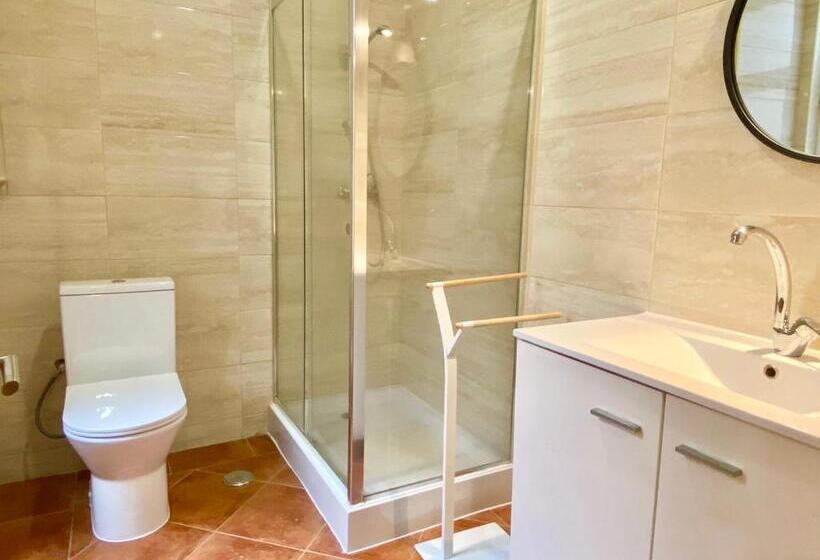آپارتمان 2 خوابه, Ady House 2