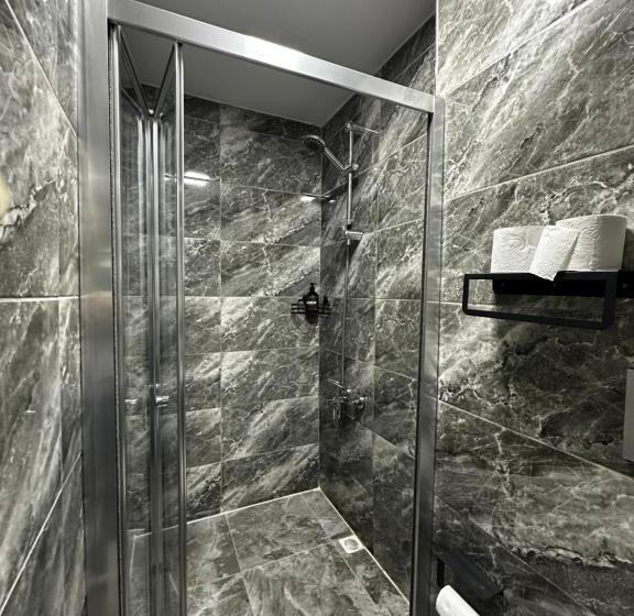 غرفة قياسية, Kubilay Suite