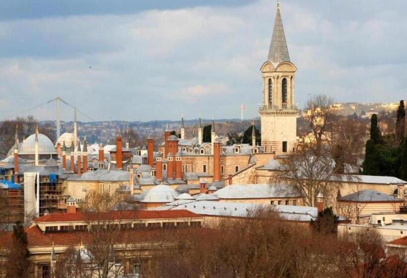 غرفة قياسية رباعية مطلة على البحر, Kubilay Suite