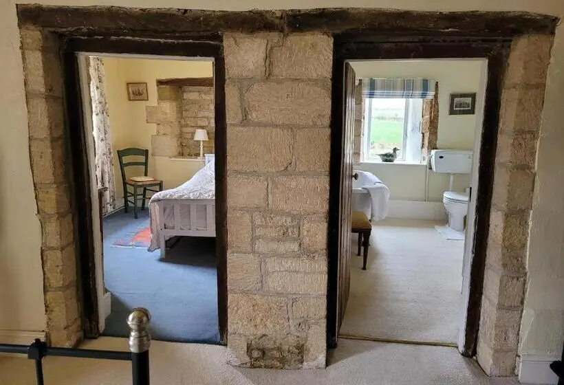 スタンダードルーム, Prebendal Manor