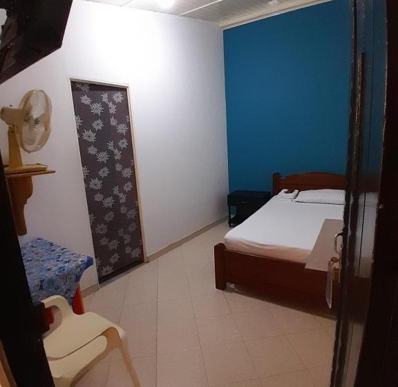 스탠다드 룸, Bruselas Mutata