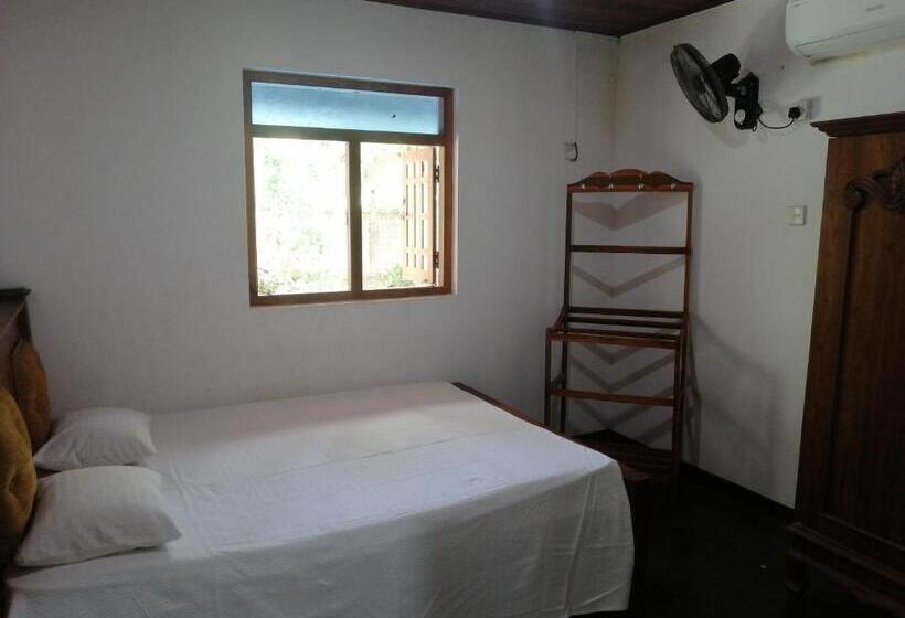 اتاق لوکس, Geeth Lanka River Resort