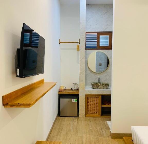 اتاق استاندارد با تخت بزرگ, Holiday