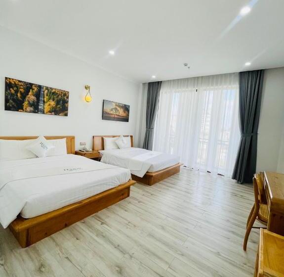 اتاق استاندارد چهارنفره با بالکن, Holiday