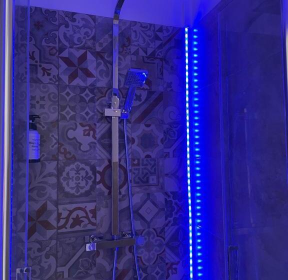 带阳台的豪华间, I Parienti Ra Zita