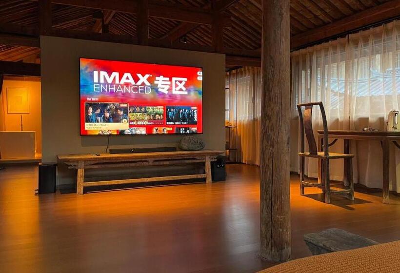 اتاق سوپریور با چشم‌انداز کوهستان, Qushe Snowy Mountain View Art B&b