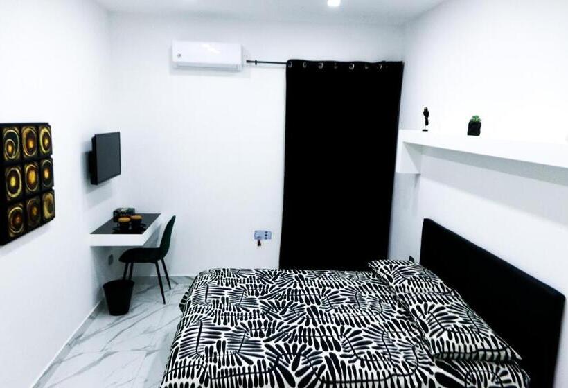 חדר סטנדרט, Alma House