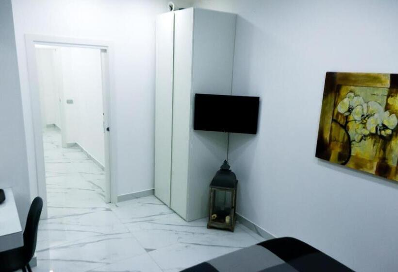 חדר סטנדרט, Alma House