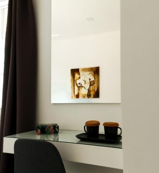 חדר סטנדרט, Alma House