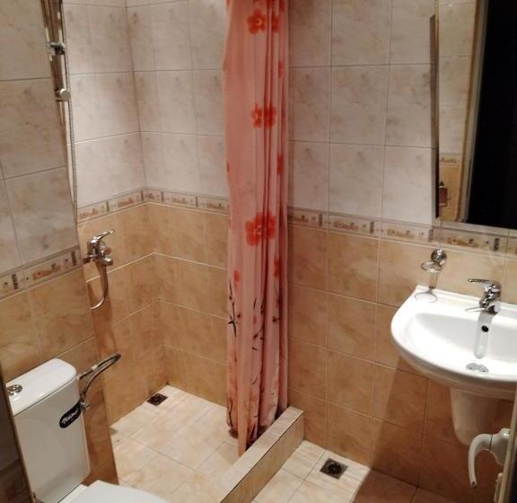 דירה בת חדר שינה 1 עם נוף, хотел дончев