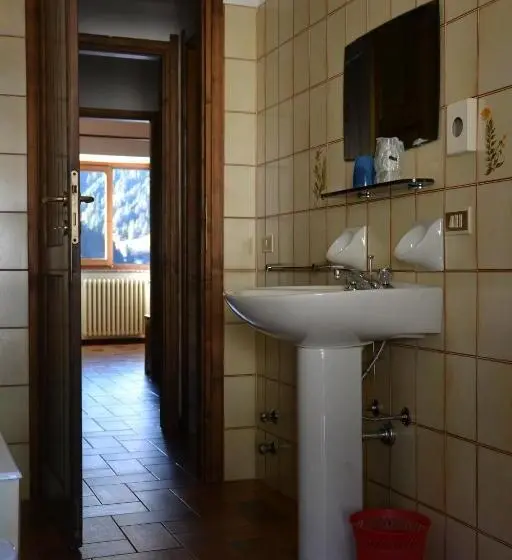 ファミリールーム, Albergo Vallunga