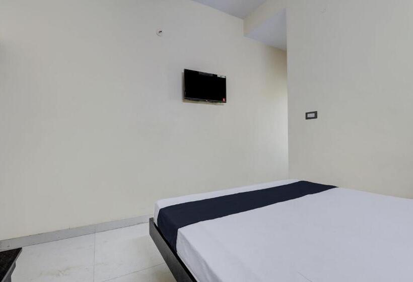 חדר קלאסי לשלושה, Oyo 823110 Lakshmi Deluxe Lodge