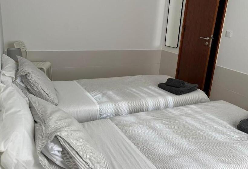 标准间, Espírito Azul Guest House   Rooms To Rent, 2 Minutes Walking From The Beach, Marina And Our Dive Cen