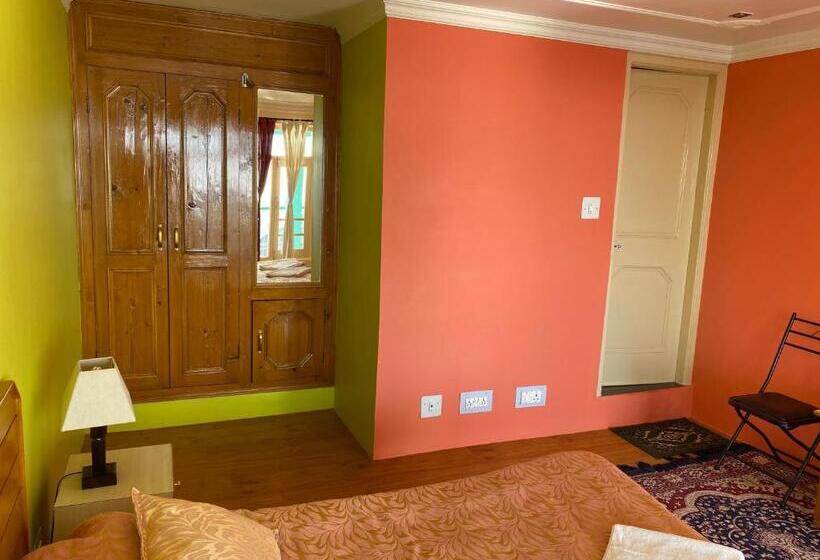 高级套房, Jagatram Niwas