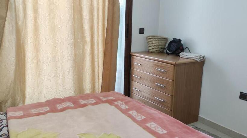 اتاق استاندارد با بالکن, رياض النخيل