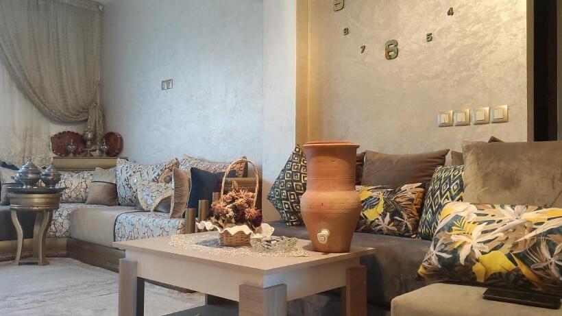 اتاق استاندارد با بالکن, رياض النخيل