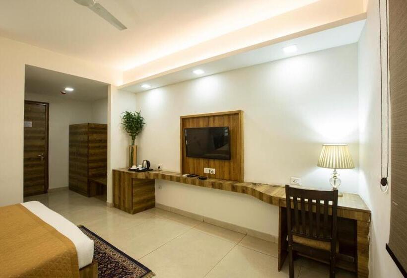 غرفة ديلوكس سرير كينج, Park Green  Delhi Airport A Unit Of Prithvi Palace