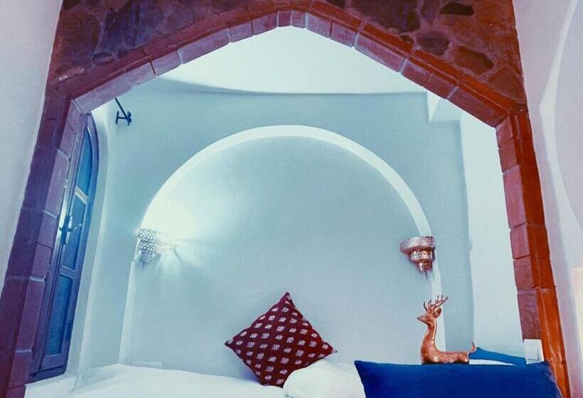 Quarto Triplo Superior, Riad Bab Mahruk