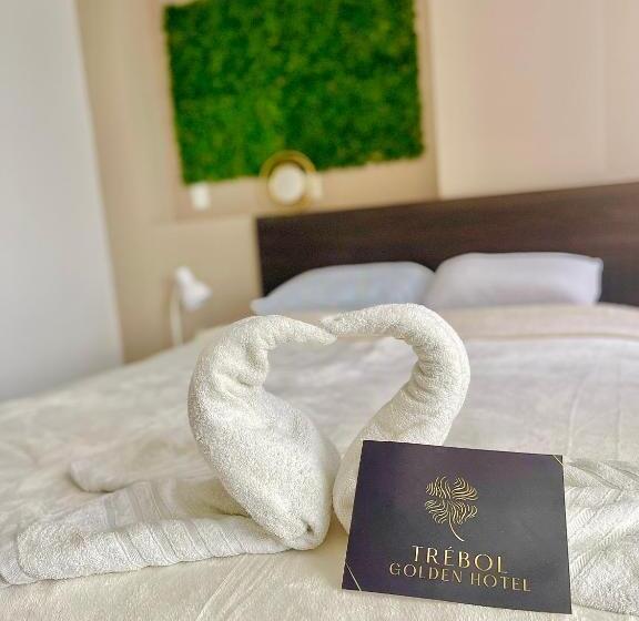 标准间, Trébol Golden