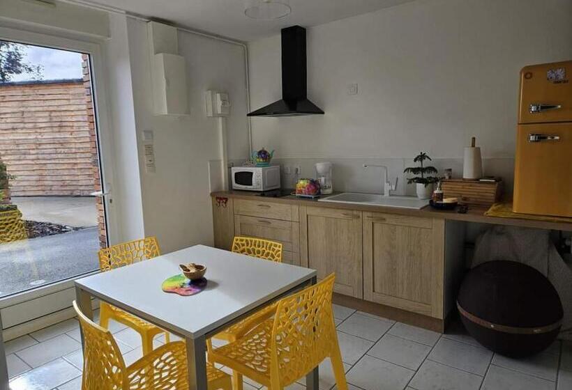 غرفة فردية  مطلة على الحديقة, L Ecrin   L Améthyste