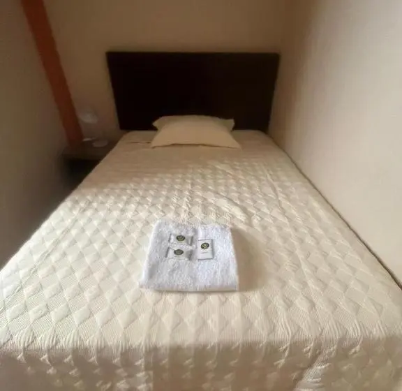 اتاق استاندارد, Cardos Hostal