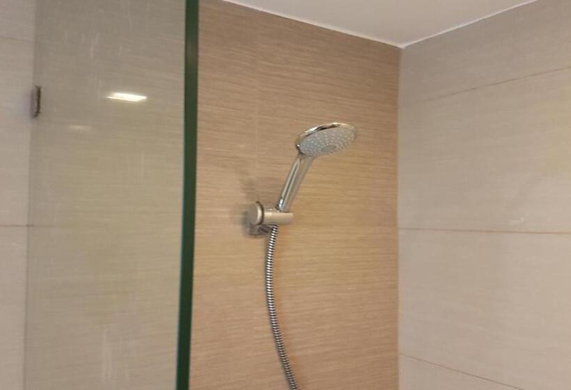 آپارتمان 1 خوابه, 11c Tower 1 Viceroy Residences Mckinley Bgc