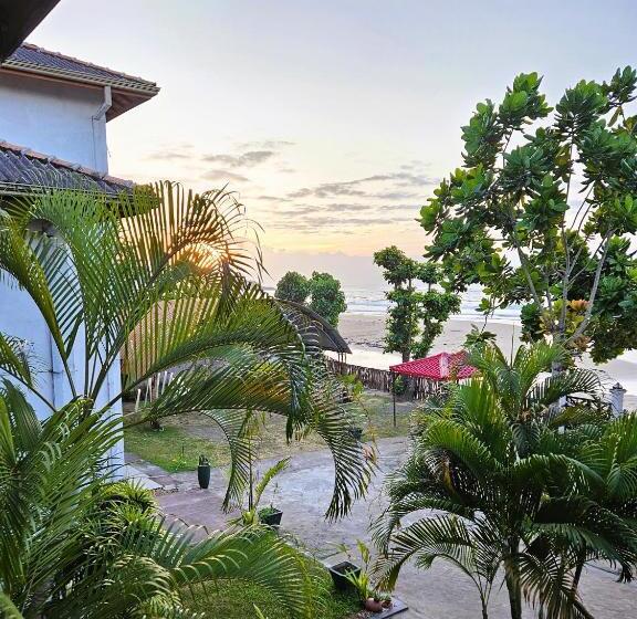 스탠다드 룸 킹사이즈 침대, Balance Beach Resort