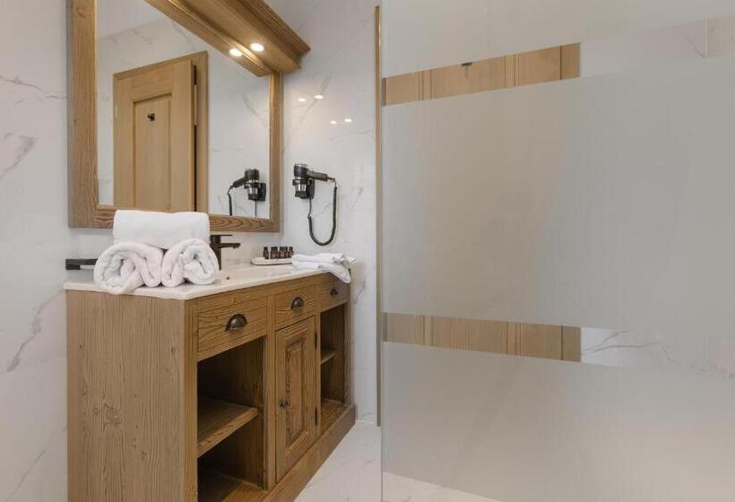 带阳台的豪华间, Chalet Royal