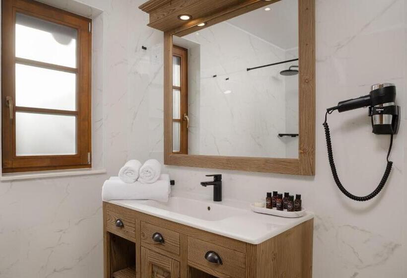 带阳台的豪华间, Chalet Royal