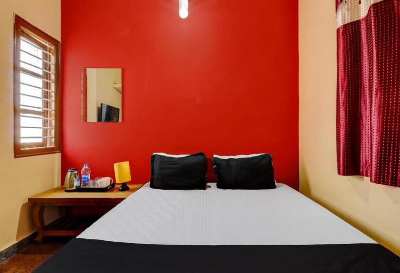 Трехместный Номер Классика, Collection O Waiterly Boarding & Lodging