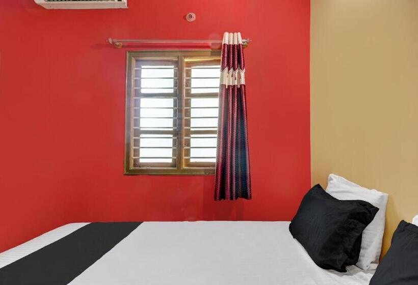 Трехместный Номер Классика, Collection O Waiterly Boarding & Lodging