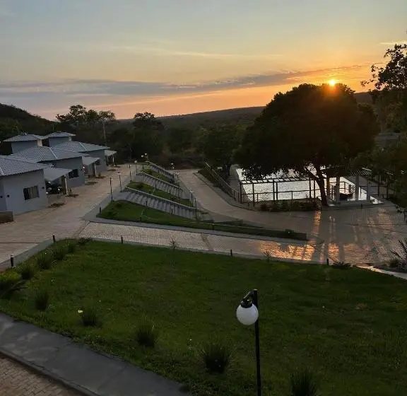 کلبه ییلاقی, Eco Porto Resort