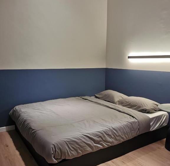 スタンダードルーム, Number Six Smart Guest House