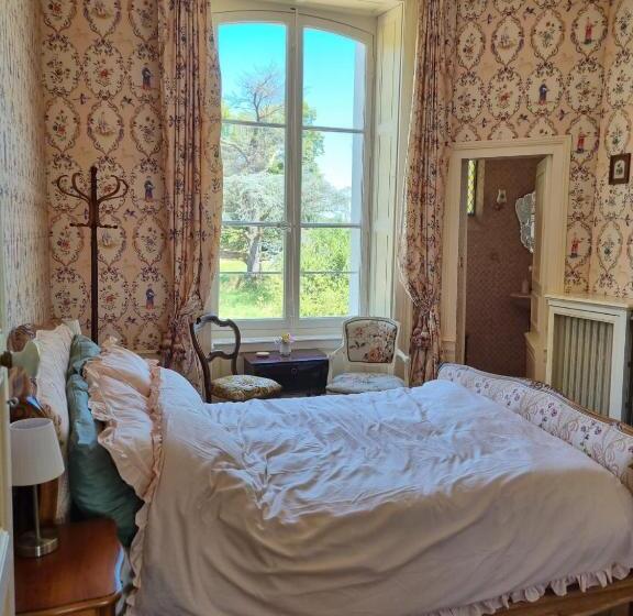 Номер Стандарт, Chateau Le Plessis