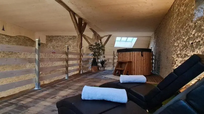 ハイドロマッサージバス付きスイート, La Cabane Et Spa Chez Jules