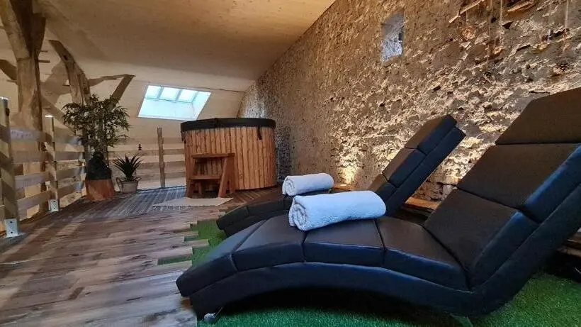 ハイドロマッサージバス付きスイート, La Cabane Et Spa Chez Jules