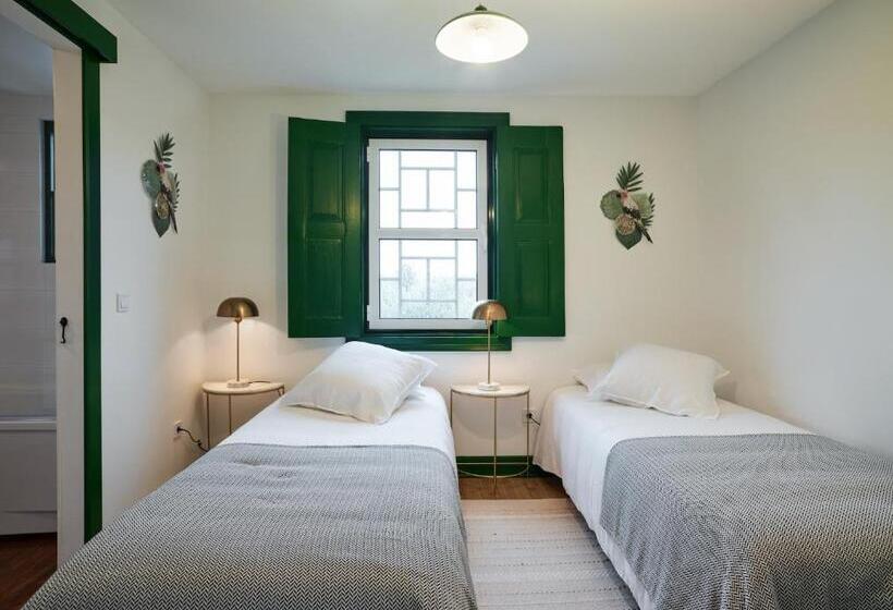 חדר משפחתי נוף להרים, Quinta Catrinandes   Retreat Center