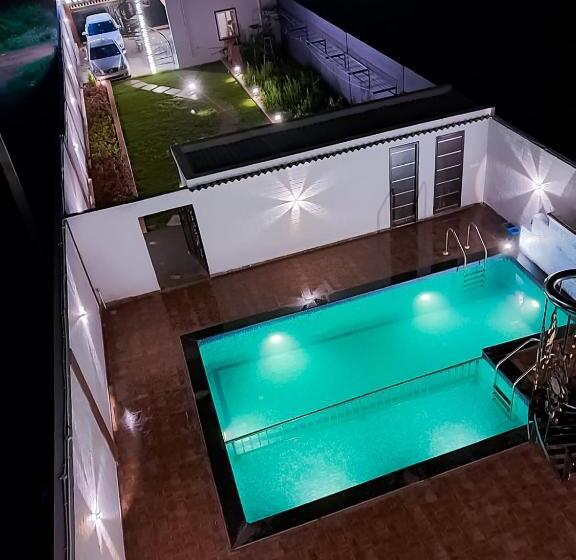 デラックスルーム, Blue Pearl