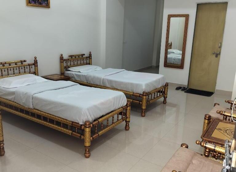 Deluxe-studio, Iskcon S Gitanagari Retreat Center