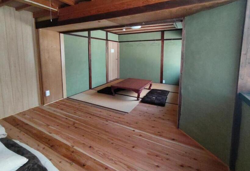 غرفة قياسية رباعية حمام مشترك, Amino Guesthouse Bench