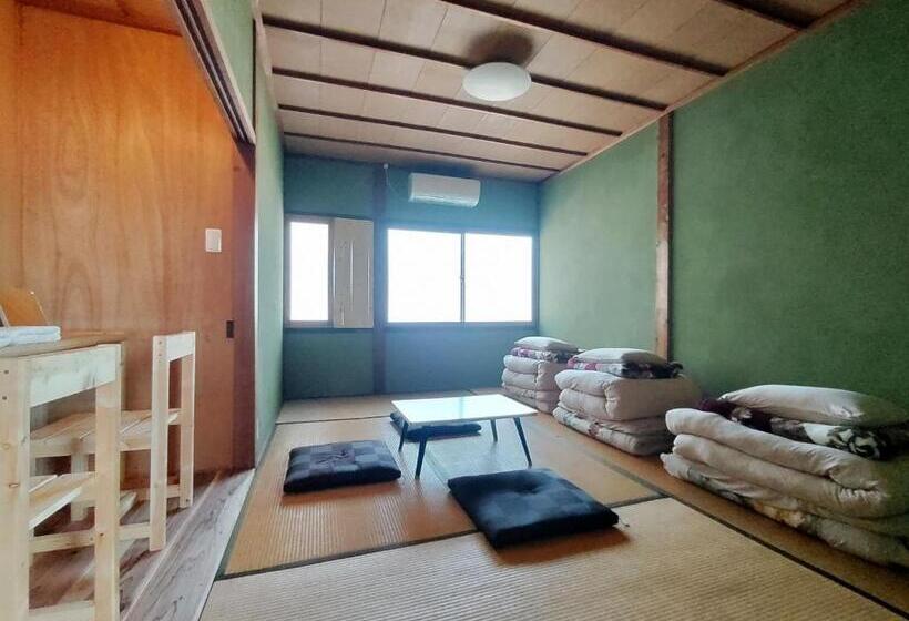 غرفة قياسية ثلاثية حمام مشترك, Amino Guesthouse Bench