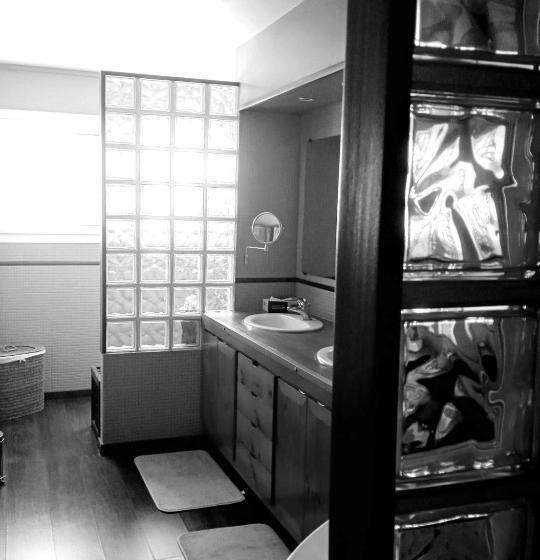 Standard room with outdoor bath, Le Vol Du Cardinal