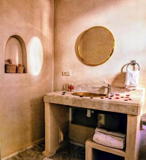 Deluxe Suite King Bed, Riad Zazz