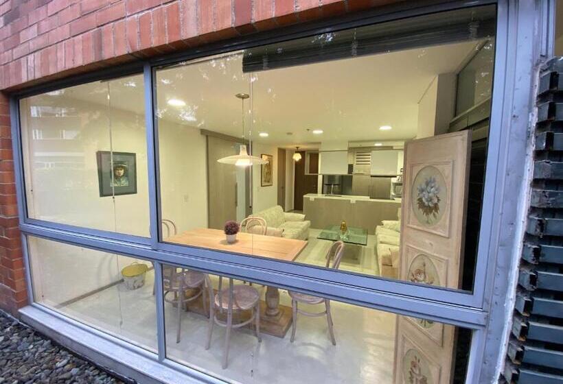 带大床的标准工作室, Portanova Suites  5 Minutos De Cercanía Al Aeropuerto