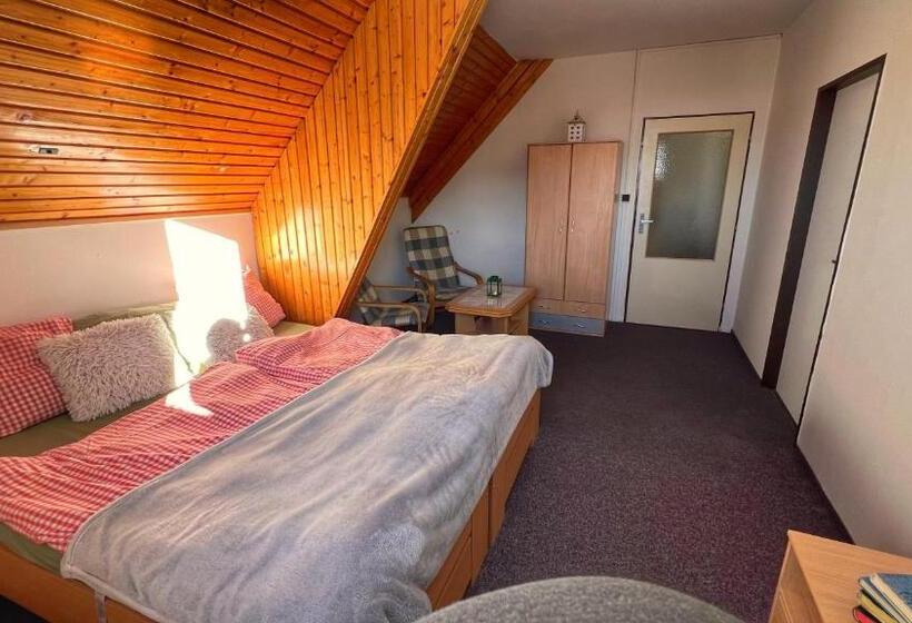 Апартаменты 2 Спальни, Apartmány Chata Samoty