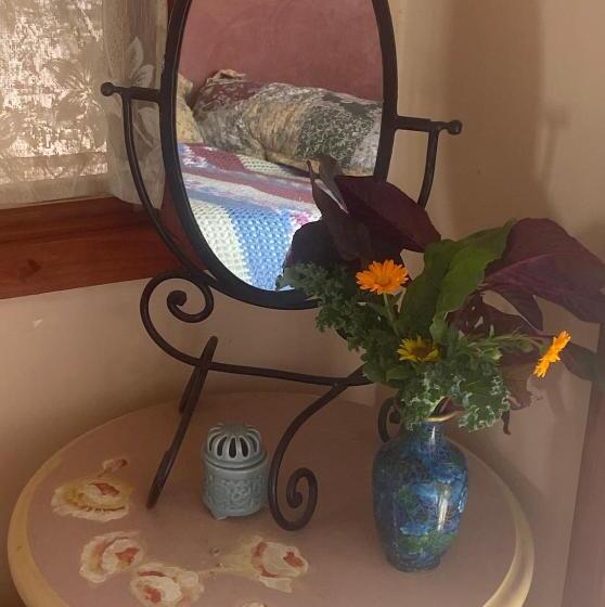 غرفة ديلوكس مطلّة علي البحر, Artsy Cabin On Organic Farm