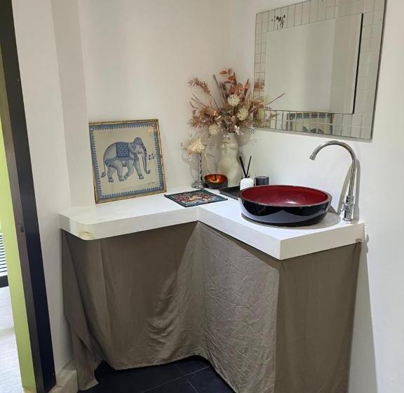 غرفة قياسية مزوَّدة بتراس, Navari Homestay