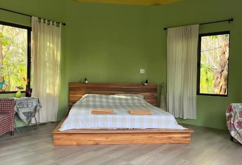 デラックスルーム, Navari Homestay